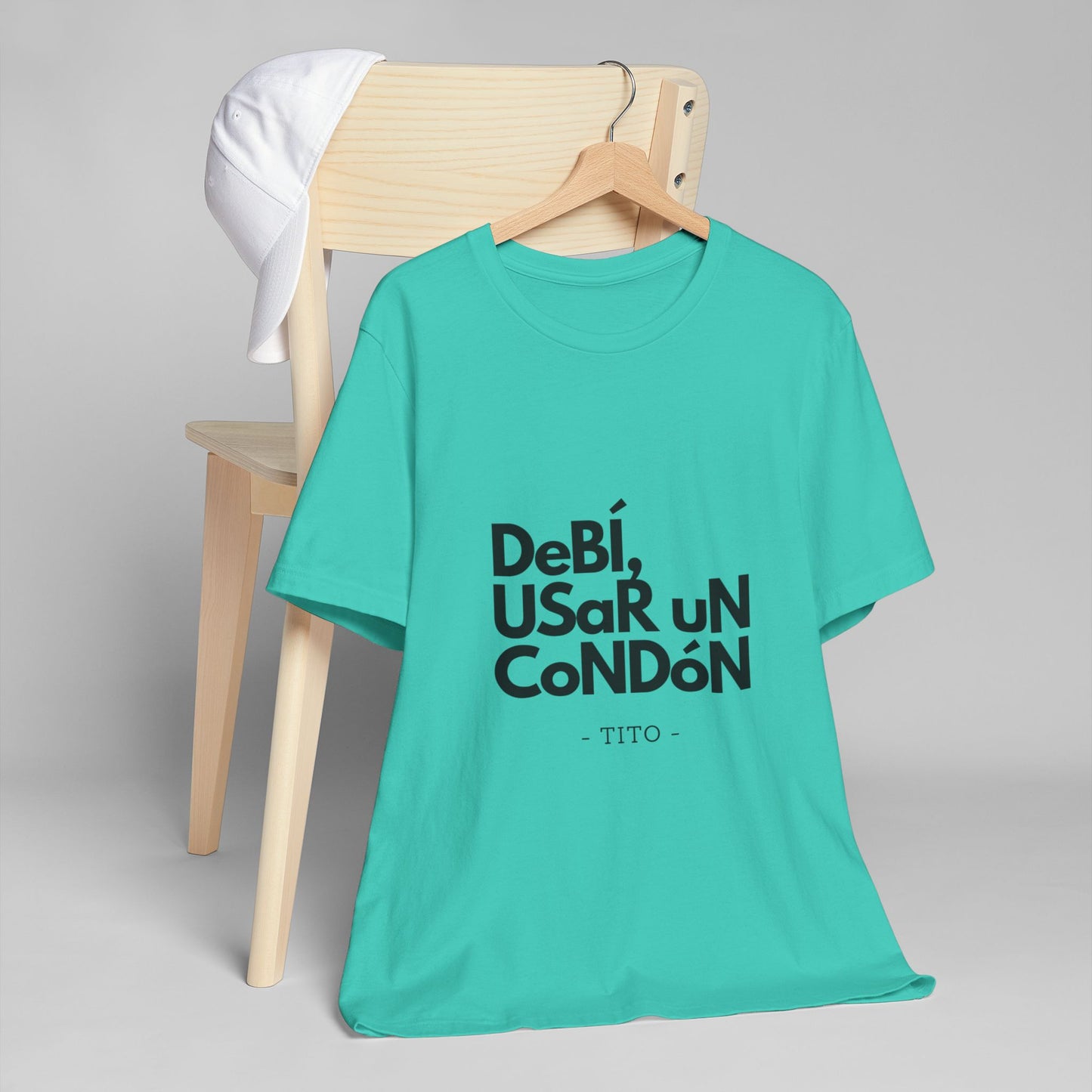 Debi Usar Un Condon-Tito
